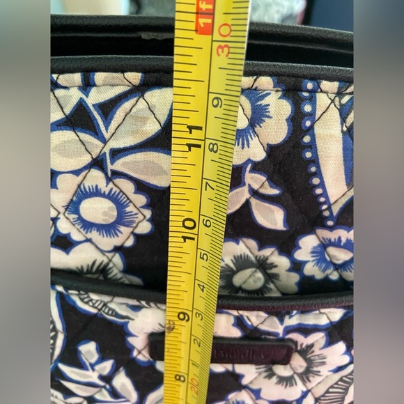 Vera Bradley Signature Trimmed Satchel Snow Lotus Floral - Picture 8 of 14